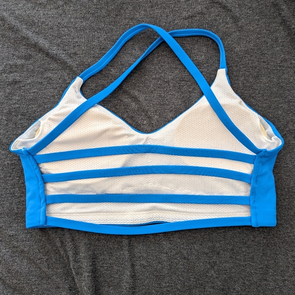 Kamo Fitness Iris Strappy Back Crop Sports Bra / Small / Glass Blue - Picture 4 of 5